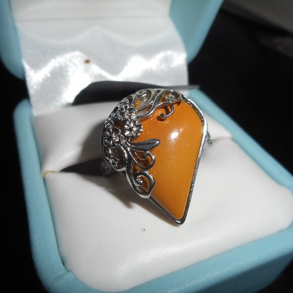 Ladies Large TearDrop Rhinestone Ring sz 10 - Picture 1 of 5